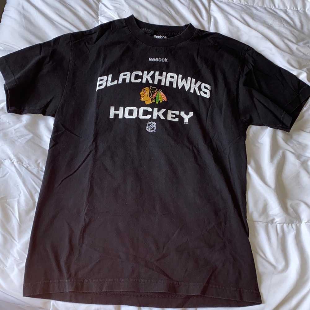 NHL Chicago Blackhawks clothing 7 shirt bundle